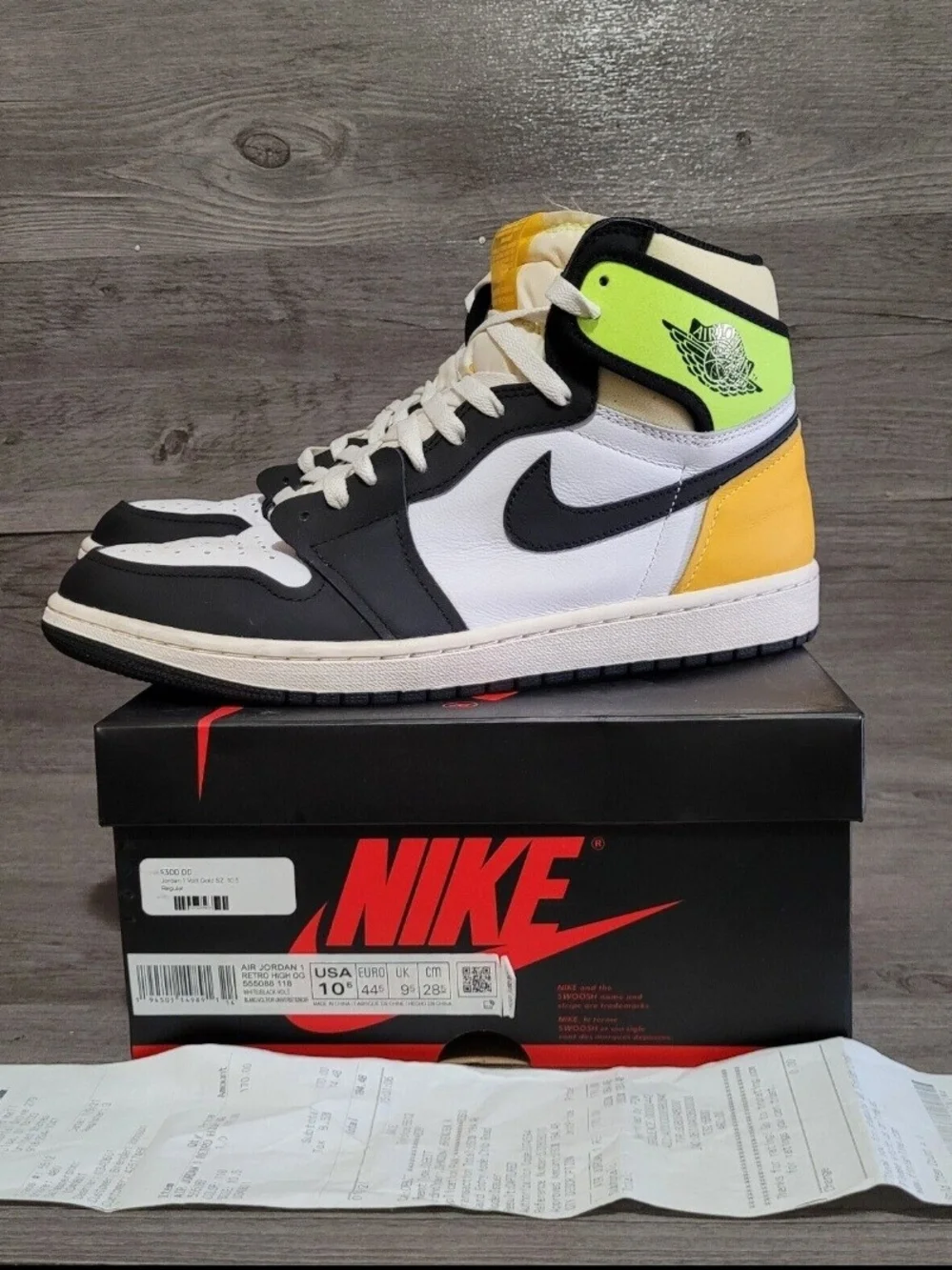 Jordan Retro 1 Volt Mens Size 10.5 Yellow Basketball Shoes